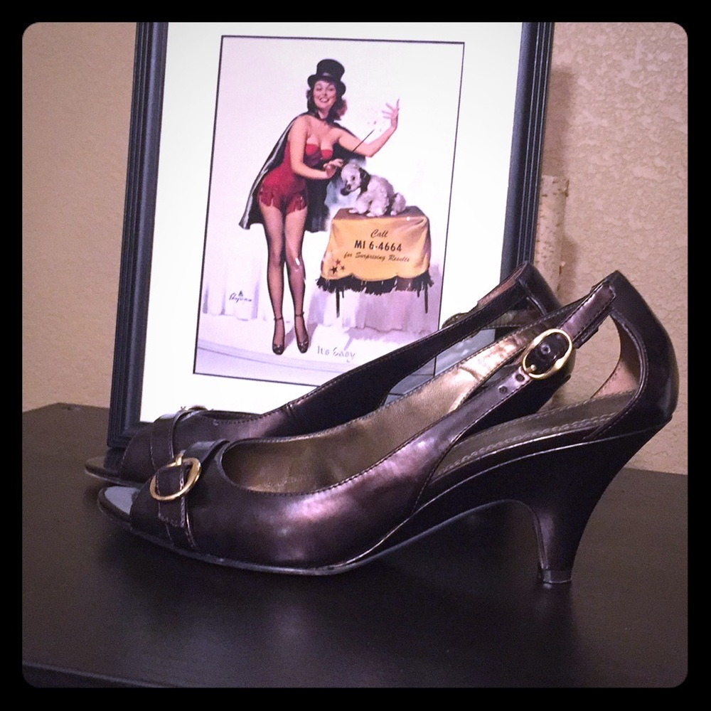 🔥BANDOLINO🔥 brown knitten heels size 7